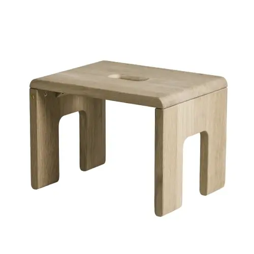 Niski taboret z drewna jesionowego Reach Stool Andersen Furniture Tani